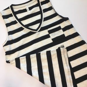 Black White Striped V-neck Tank Top